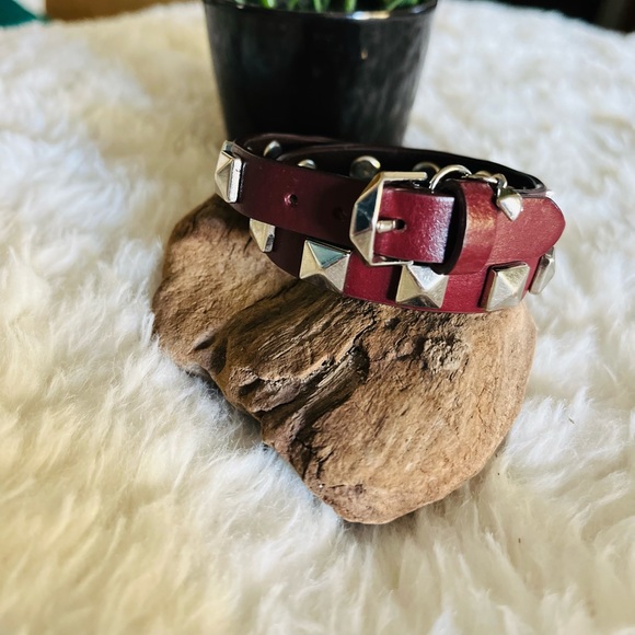 💜🌟SOLD!!!!!!!Rebecca Minkoff Wrap Bracelet🌟💜 - Picture 5 of 6